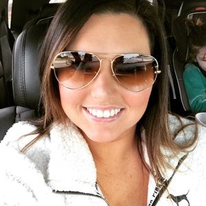 Meet your Posher, Tara